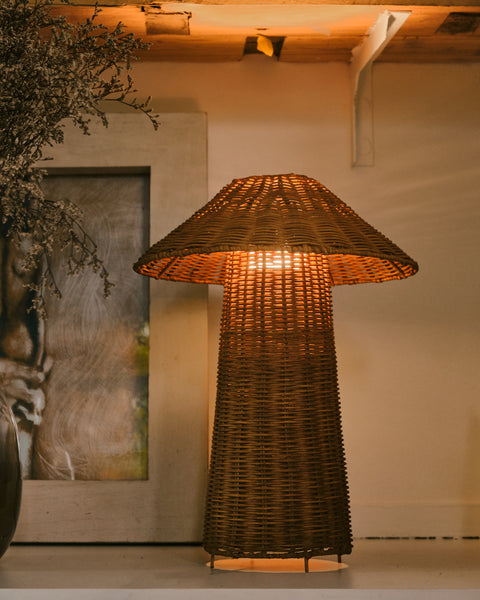 Alba Table Lamp