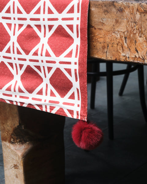 Ruyi Table Runner