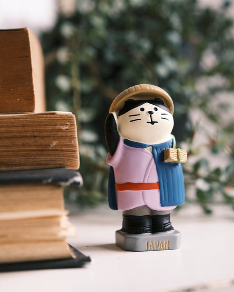 Mr Meow Travels Figurine