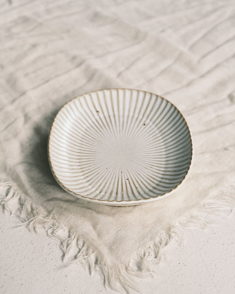 Quail Oval Serving Dish - Medium